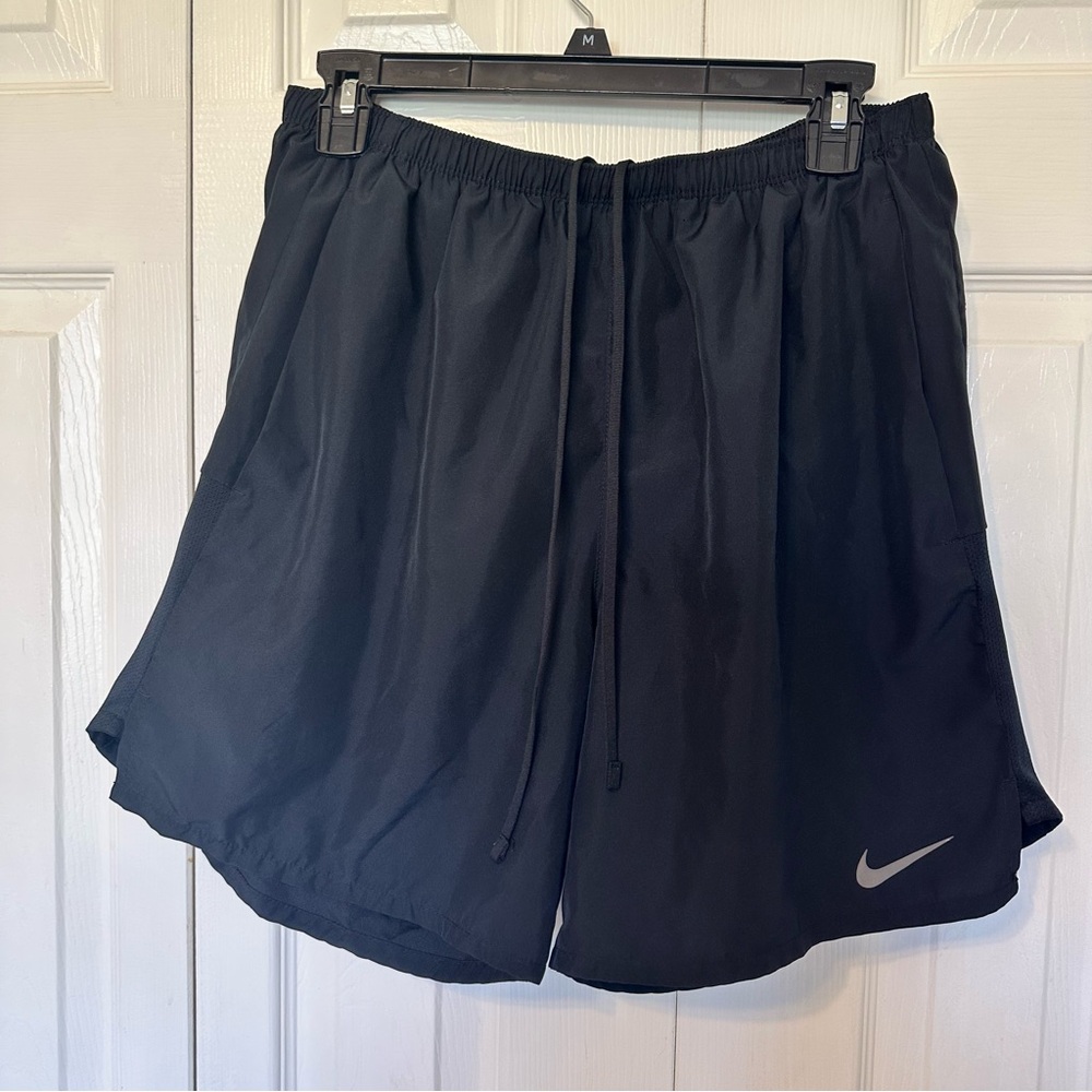 Nike Dri-Fit Men’s Black Athletic Shorts Elastic Waist Performance Running L